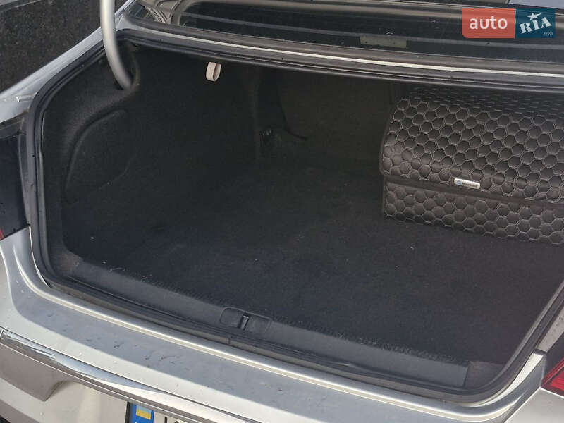 Купе Volkswagen CC / Passat CC 2011 в Киеве