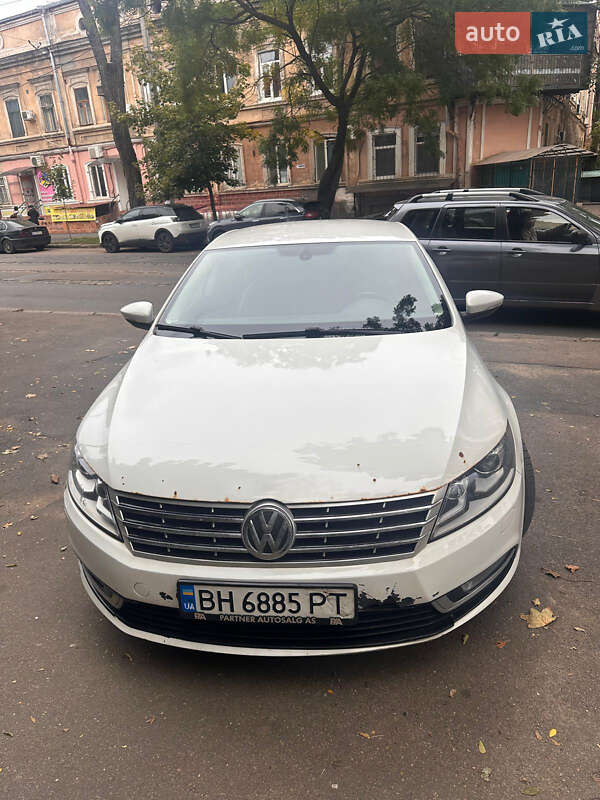 Купе Volkswagen CC / Passat CC 2014 в 