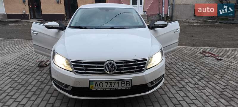 Купе Volkswagen CC / Passat CC 2012 в Мукачево