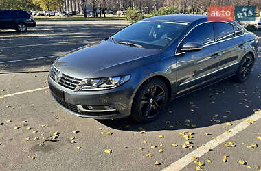 Купе Volkswagen CC / Passat CC 2013 в Киеве