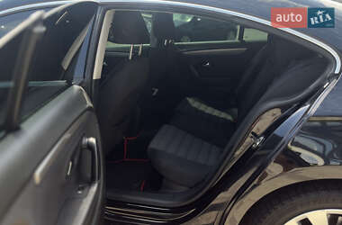 Купе Volkswagen CC / Passat CC 2011 в 