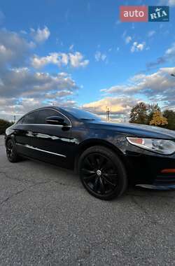 Купе Volkswagen CC / Passat CC 2011 в 