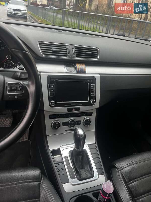 Купе Volkswagen CC / Passat CC 2012 в Львові