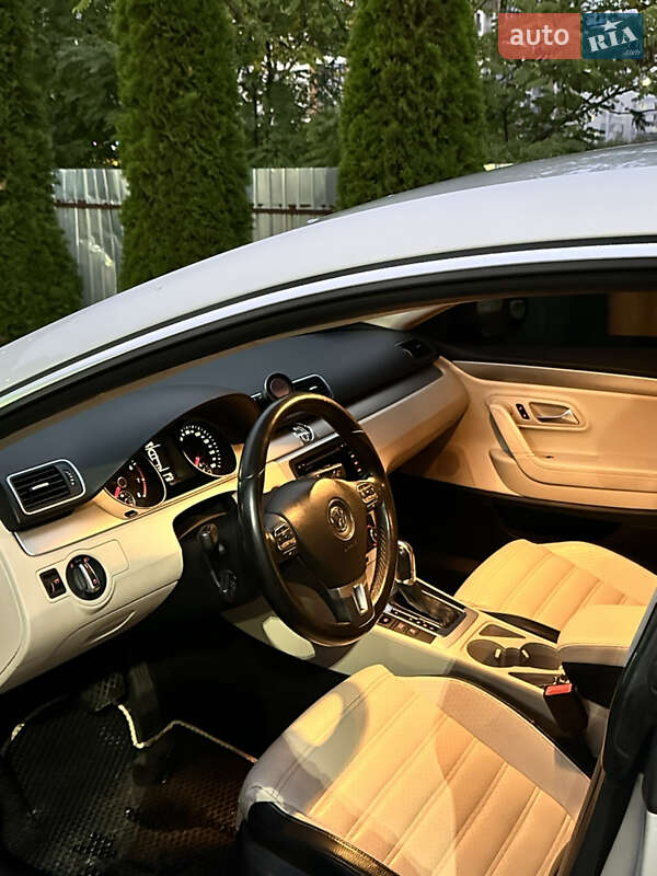 Купе Volkswagen CC / Passat CC 2010 в Ивано-Франковске фото 10 Купе Volkswagen CC / Passat CC 2010 в Ивано-Франковске