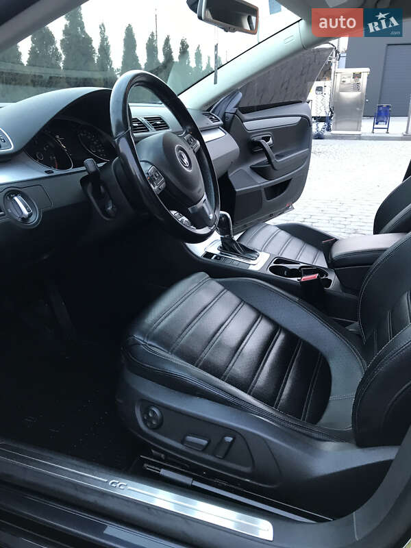 Купе Volkswagen CC / Passat CC 2012 в Львові