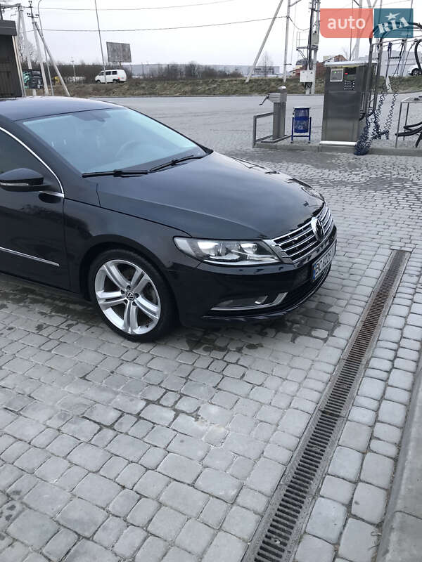 Купе Volkswagen CC / Passat CC 2012 в Львові