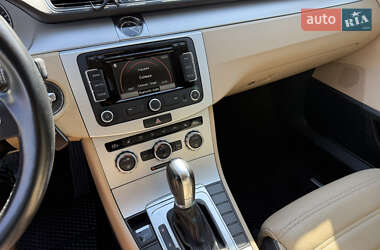 Купе Volkswagen CC / Passat CC 2012 в 