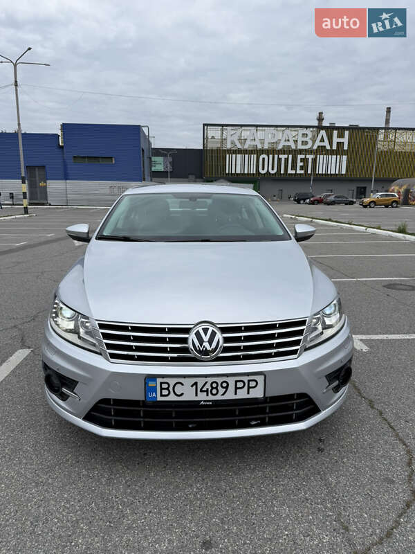 Купе Volkswagen CC / Passat CC 2014 в Києві
