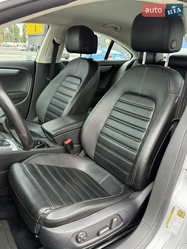 Купе Volkswagen CC / Passat CC 2014 в Києві