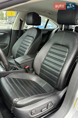Купе Volkswagen CC / Passat CC 2014 в 
