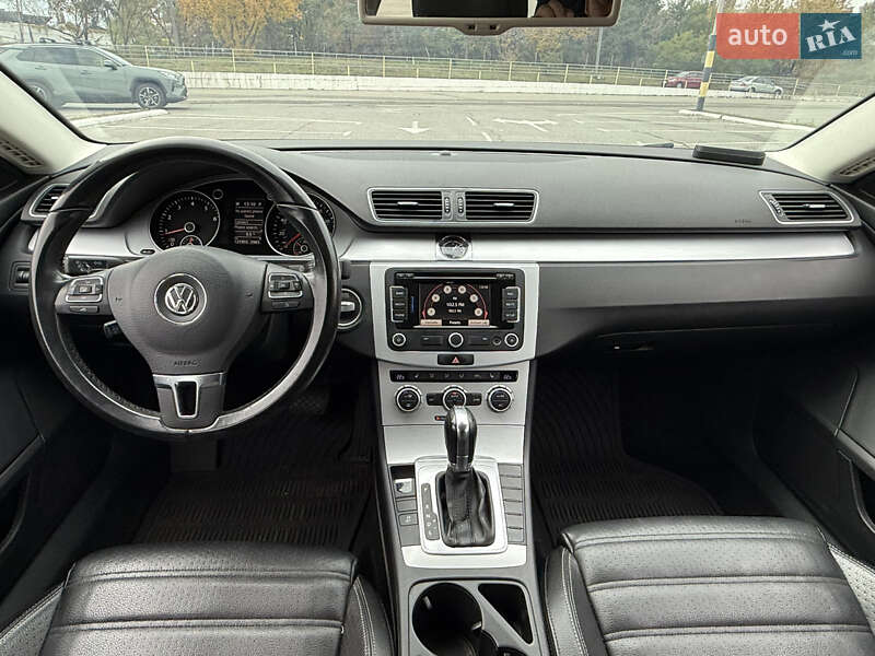 Купе Volkswagen CC / Passat CC 2014 в Києві