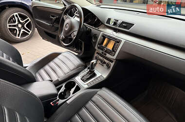 Купе Volkswagen CC / Passat CC 2013 в 