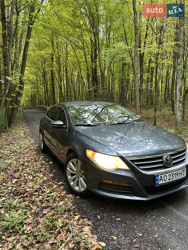 Купе Volkswagen CC / Passat CC 2011 в Луцке