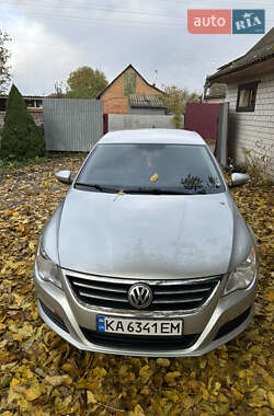 Купе Volkswagen CC / Passat CC 2011 в 