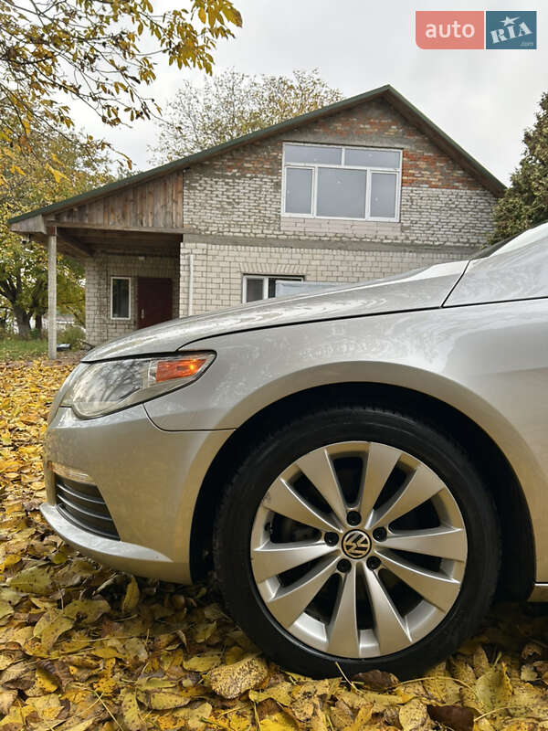 Купе Volkswagen CC / Passat CC 2011 в Фастові