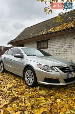 Купе Volkswagen CC / Passat CC 2011 в 