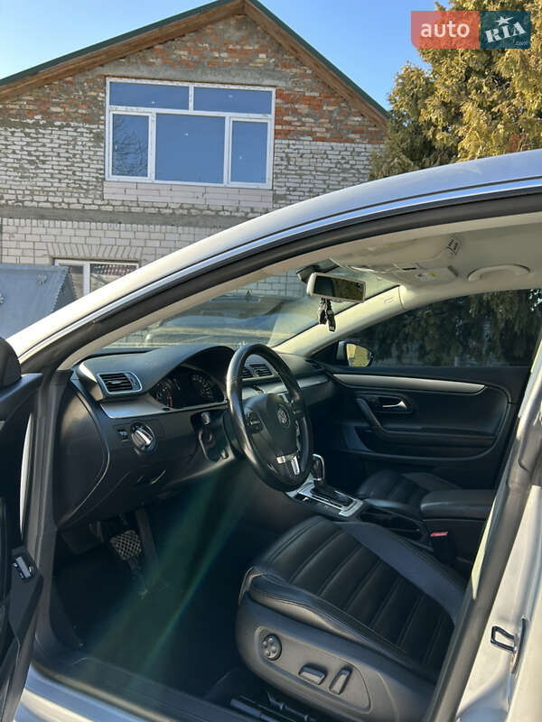 Купе Volkswagen CC / Passat CC 2011 в Фастові