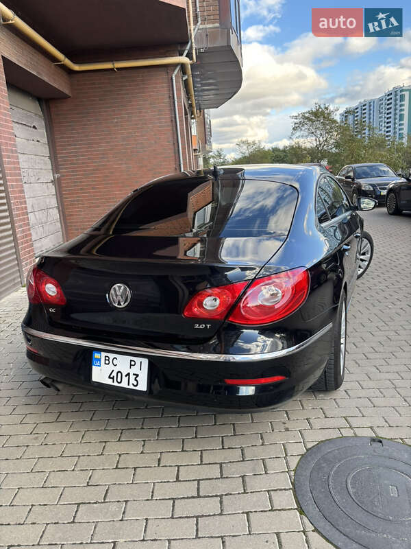 Купе Volkswagen CC / Passat CC 2011 в Львове
