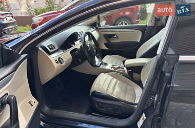 Купе Volkswagen CC / Passat CC 2011 в 