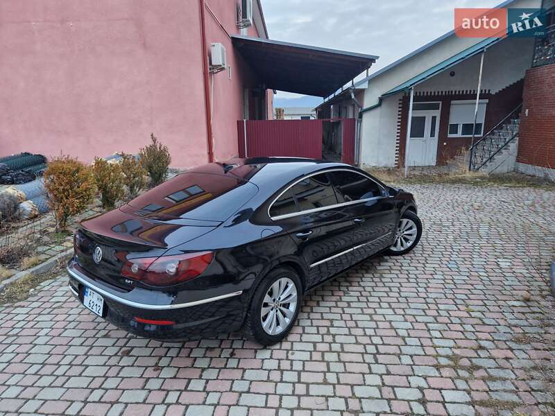 Купе Volkswagen CC / Passat CC 2009 в Надворной