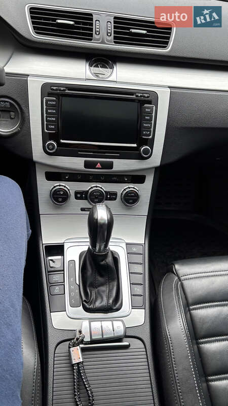 Купе Volkswagen CC / Passat CC 2013 в Києві фото 17 Купе Volkswagen CC / Passat CC 2013 в Києві