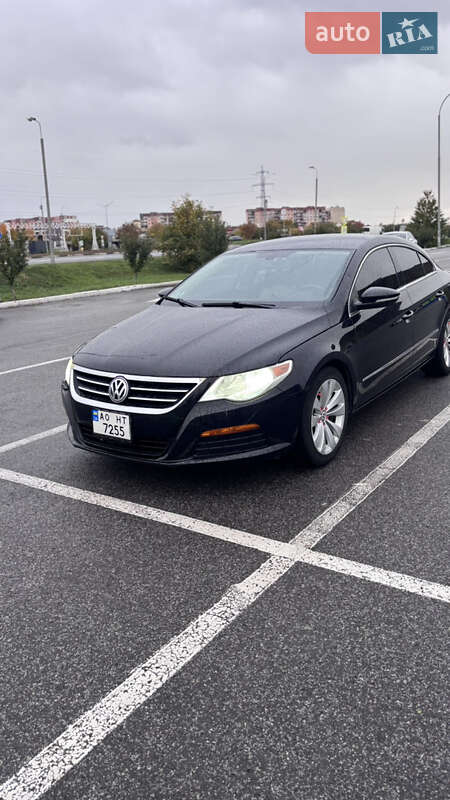 Купе Volkswagen CC / Passat CC 2010 в Мукачево