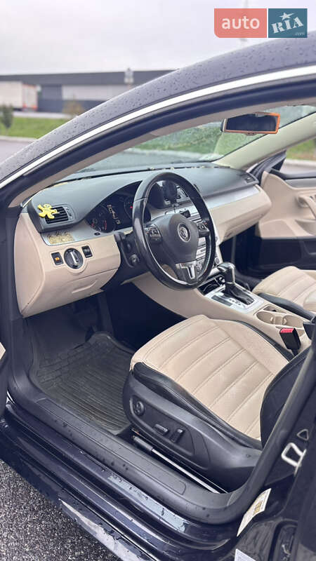 Купе Volkswagen CC / Passat CC 2010 в Мукачево