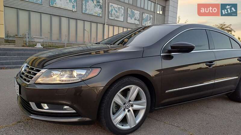 Купе Volkswagen CC / Passat CC 2014 в Запоріжжі