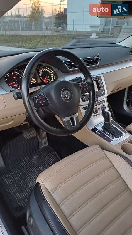 Купе Volkswagen CC / Passat CC 2014 в Запоріжжі