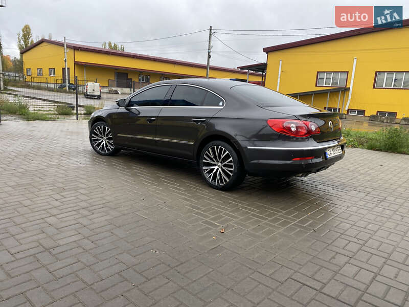 Купе Volkswagen CC / Passat CC 2008 в Умані