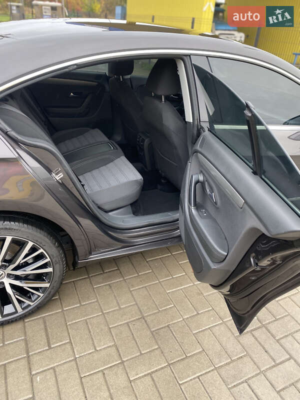 Купе Volkswagen CC / Passat CC 2008 в Умані