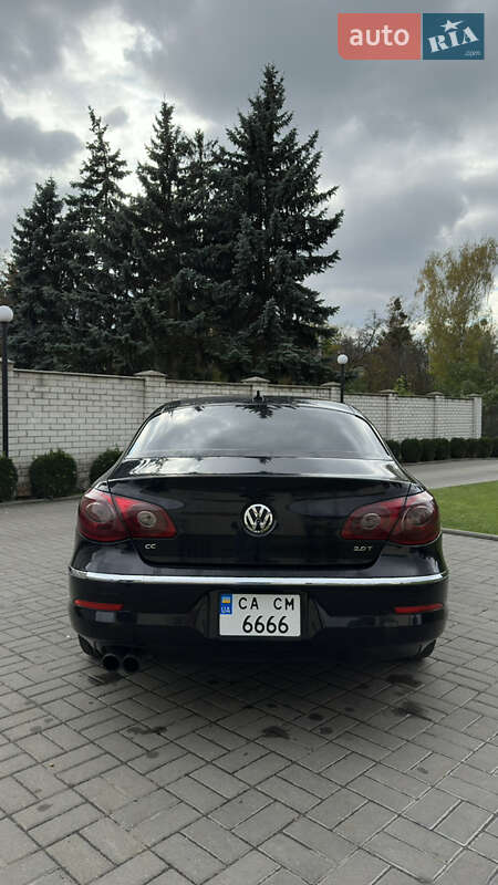 Купе Volkswagen CC / Passat CC 2011 в Смілі