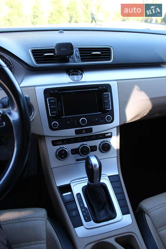 Купе Volkswagen CC / Passat CC 2014 в Вишневом фото 24 Купе Volkswagen CC / Passat CC 2014 в Вишневом