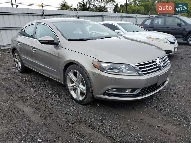 Купе Volkswagen CC / Passat CC 2012 в Львове
