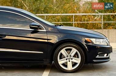 Купе Volkswagen CC / Passat CC 2014 в 