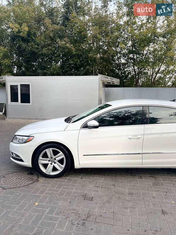Купе Volkswagen CC / Passat CC 2013 в Києві фото 21 Купе Volkswagen CC / Passat CC 2013 в Києві