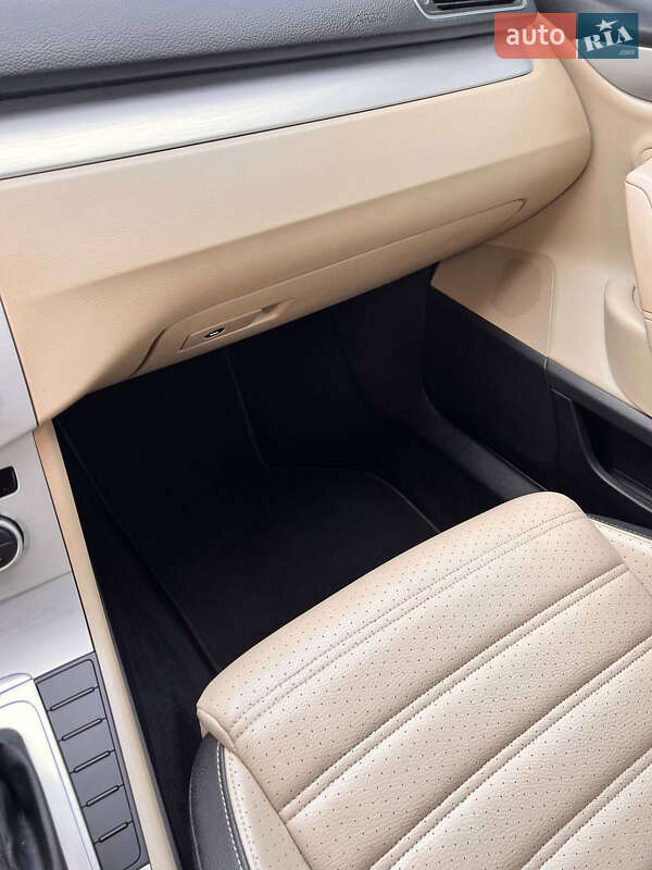 Купе Volkswagen CC / Passat CC 2013 в Києві фото 43 Купе Volkswagen CC / Passat CC 2013 в Києві