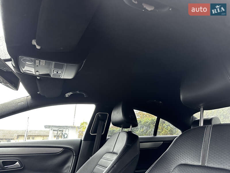 Купе Volkswagen CC / Passat CC 2011 в Киеве