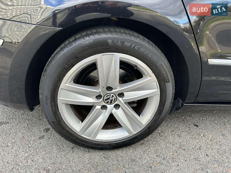 Купе Volkswagen CC / Passat CC 2013 в Львові