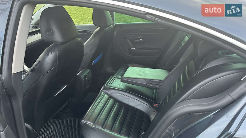 Купе Volkswagen CC / Passat CC 2010 в Львове