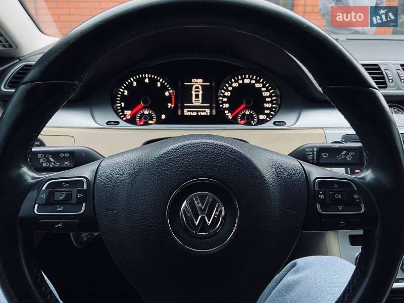 Купе Volkswagen CC / Passat CC 2012 в Миколаєві