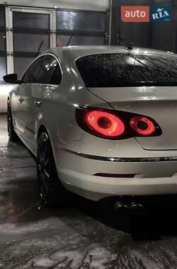 Купе Volkswagen CC / Passat CC 2009 в Каменском