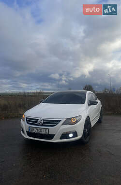 Купе Volkswagen CC / Passat CC 2011 в Сарнах