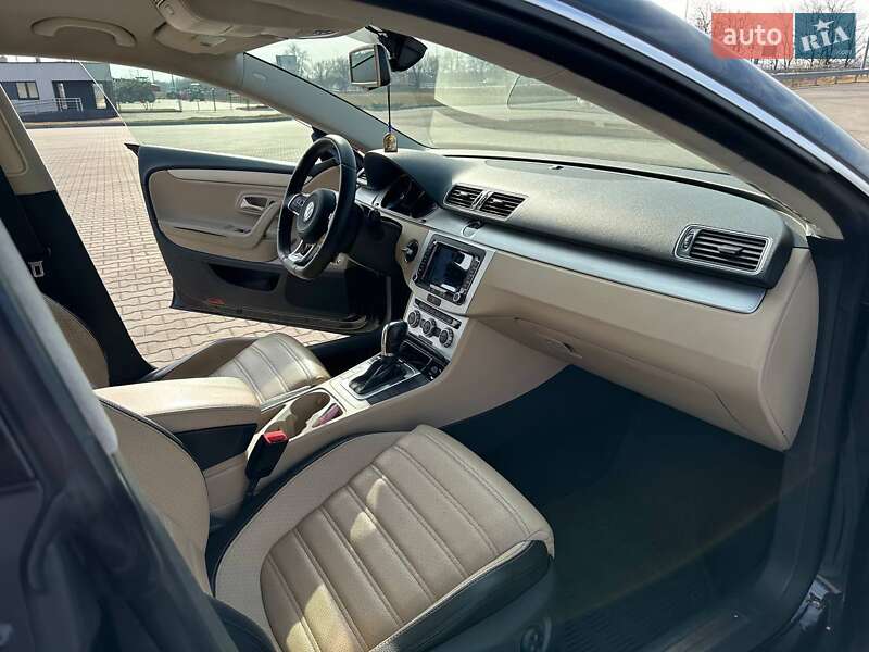Купе Volkswagen CC / Passat CC 2012 в Києві фото 5 Купе Volkswagen CC / Passat CC 2012 в Києві