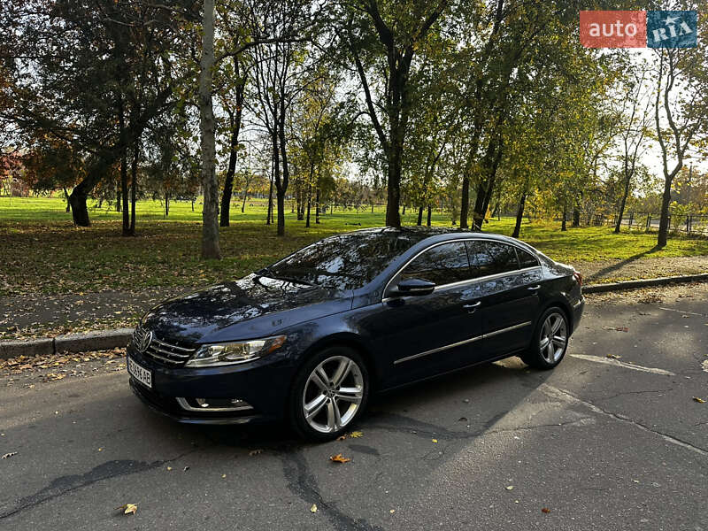 Купе Volkswagen CC / Passat CC 2012 в Миколаєві
