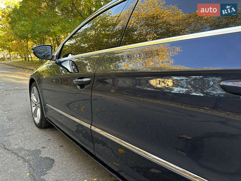 Купе Volkswagen CC / Passat CC 2012 в Миколаєві