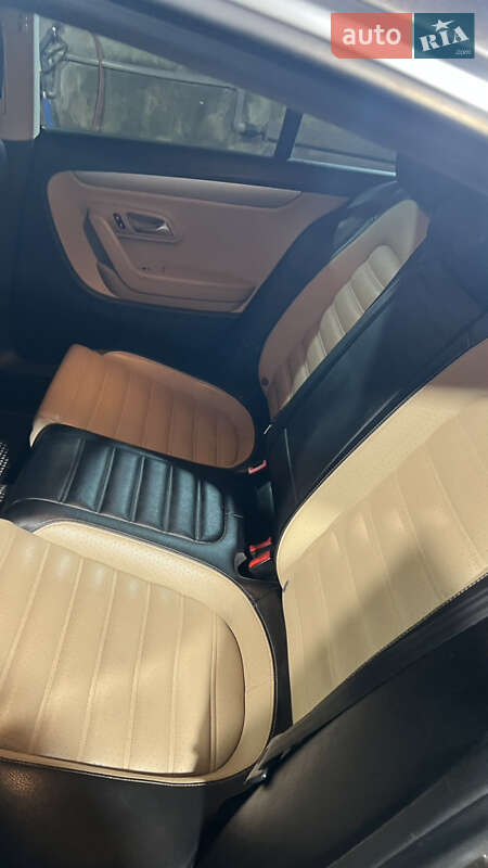 Купе Volkswagen CC / Passat CC 2013 в Кролевці