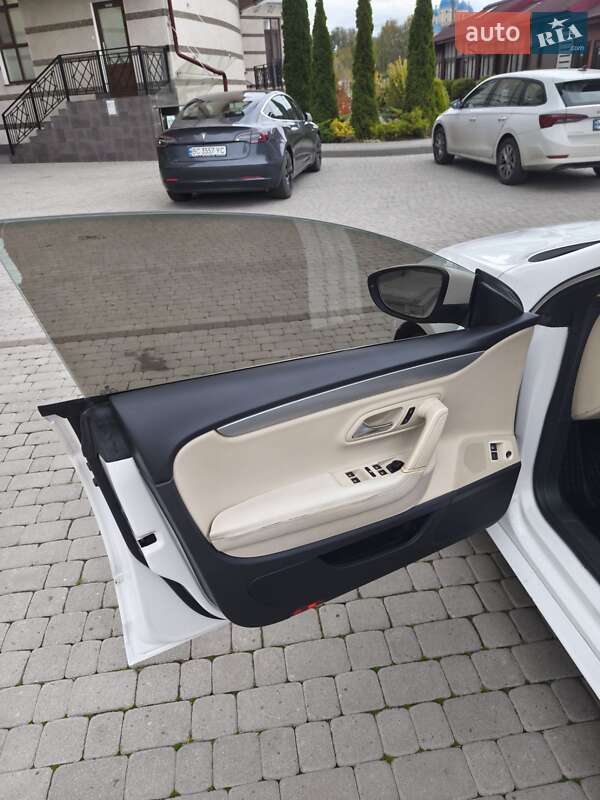 Купе Volkswagen CC / Passat CC 2011 в Шептицькому