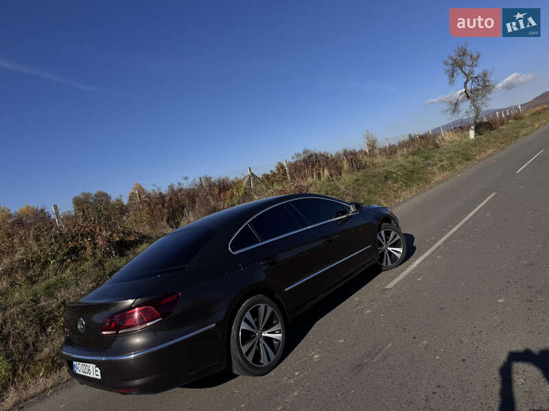 Купе Volkswagen CC / Passat CC 2012 в Іршаві