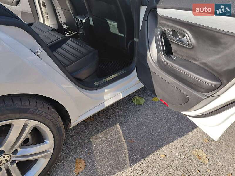 Купе Volkswagen CC / Passat CC 2013 в Умані фото 32 Купе Volkswagen CC / Passat CC 2013 в Умані